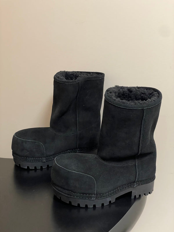 Balenciaga Low Snow Boots Black Suede 535036