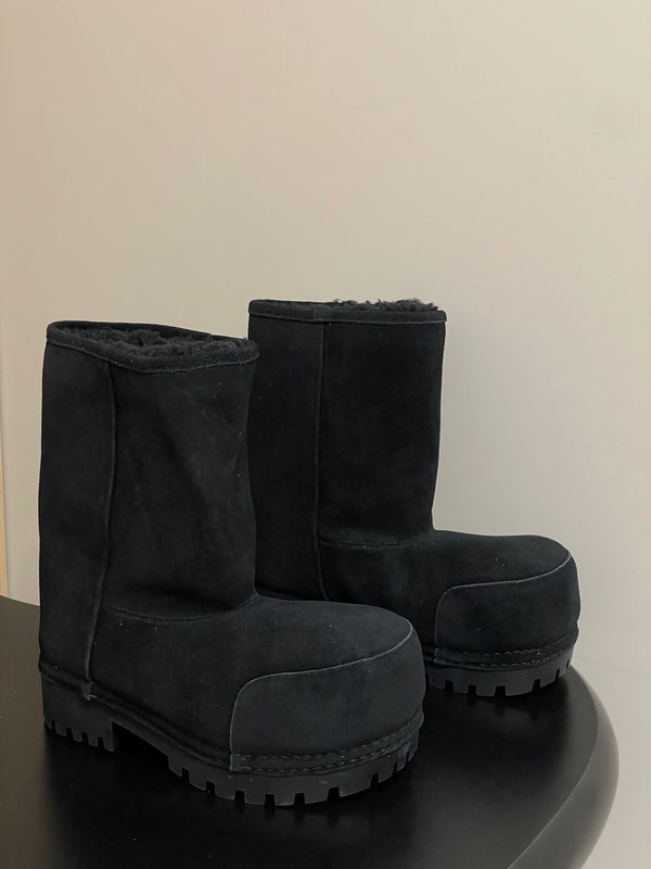 Balenciaga Low Snow Boots Black Suede 535036