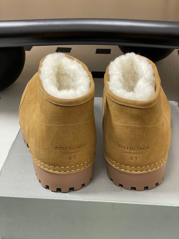 Balenciaga Snow Boots Beige Suede 535037