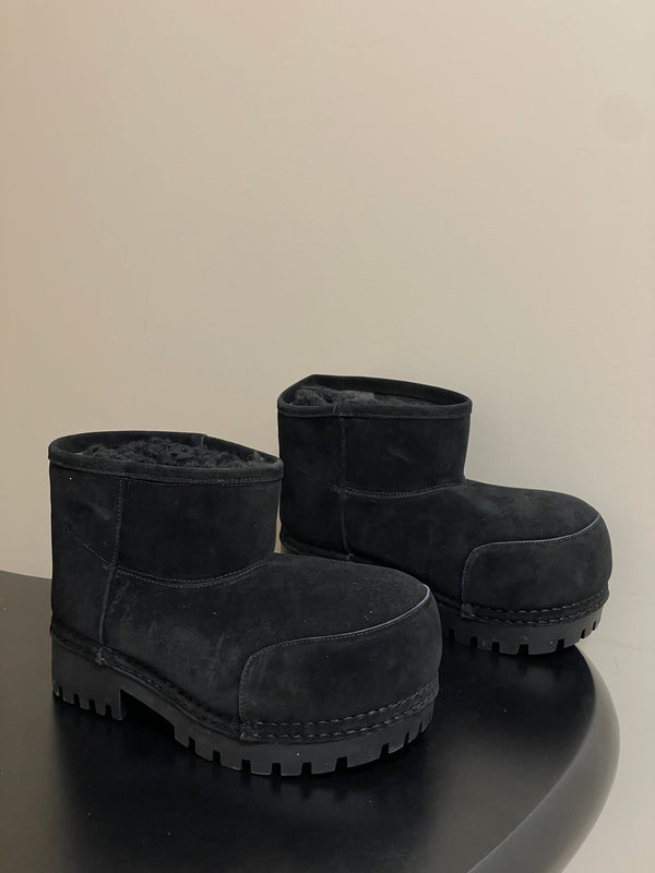 Balenciaga Snow Boots Black Suede 535039