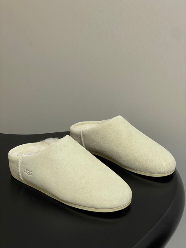 UGG Elea Slip-On Sandals Light Beige Wool Suede 525948