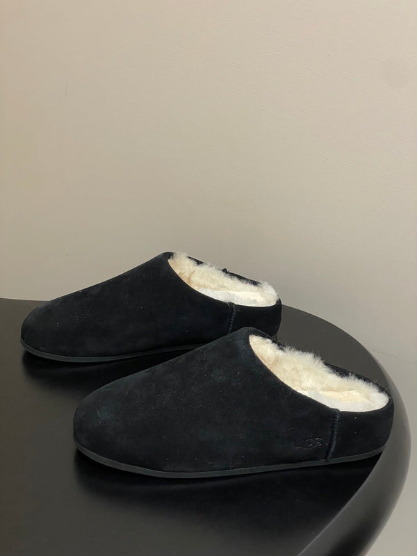 UGG Elea Slip-On Sandals Black Wool Suede 525949