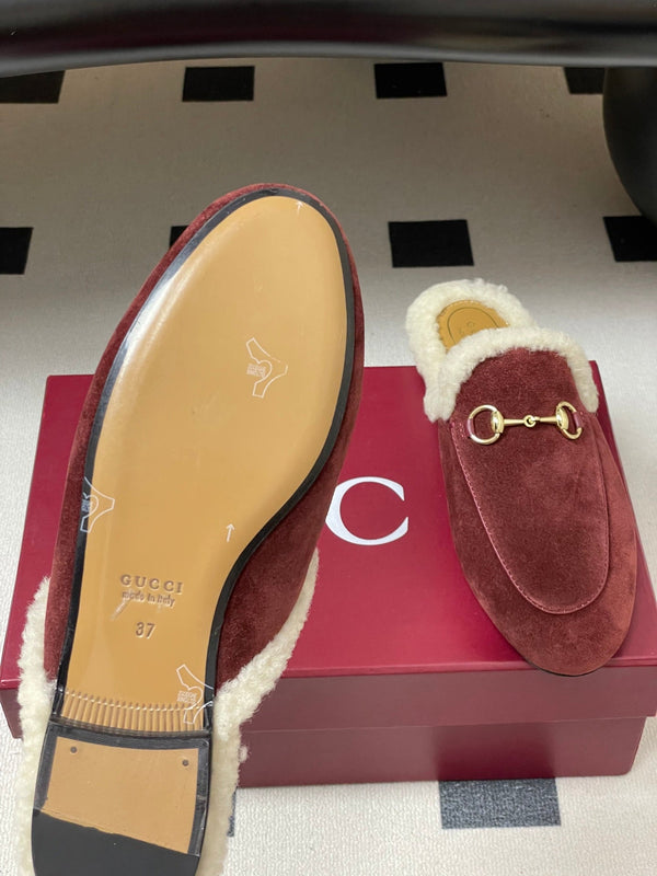 GG horsebit flat mules burgundy suede and wool 534706