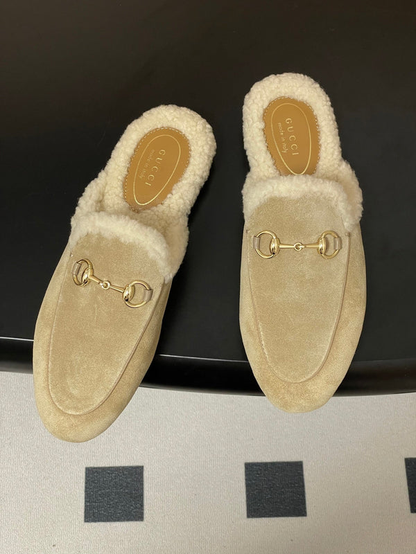 GG horsebit flat mules ivory suede and wool 534709