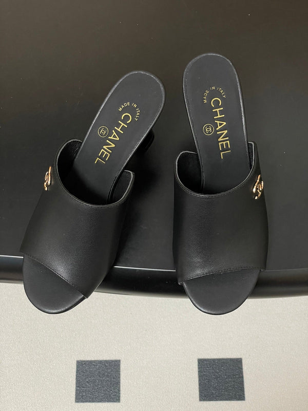 CC 26 Sandale noire agneau 593324