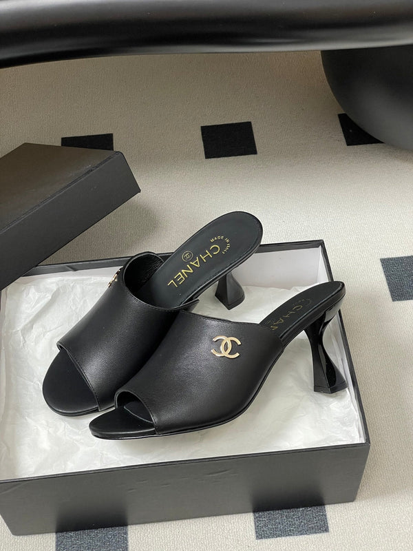 CC 26 Sandale noire agneau 593324