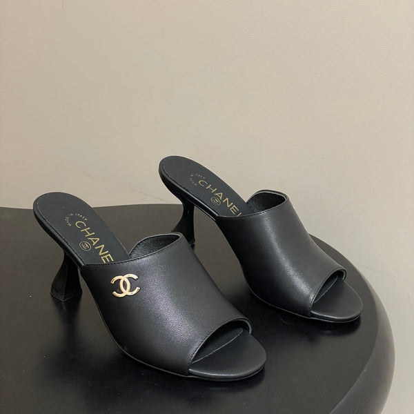 CC 26 Sandale noire agneau 593324