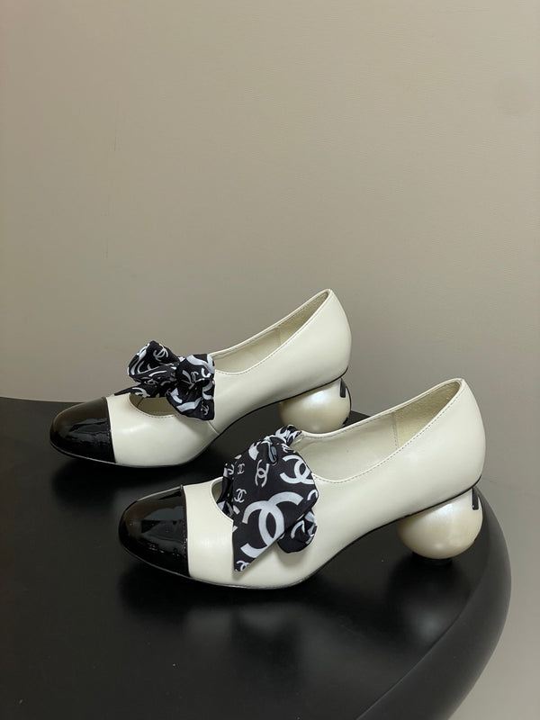 CC 26 Double C Pearl Heel Pump With Silk Ribbon White Sheepskin 593157