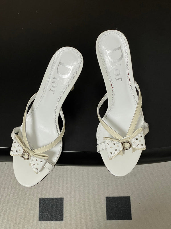 CD 26SS Sandales à talon D'Trick 10 cm Blanc Nœud en peau de mouton 632580