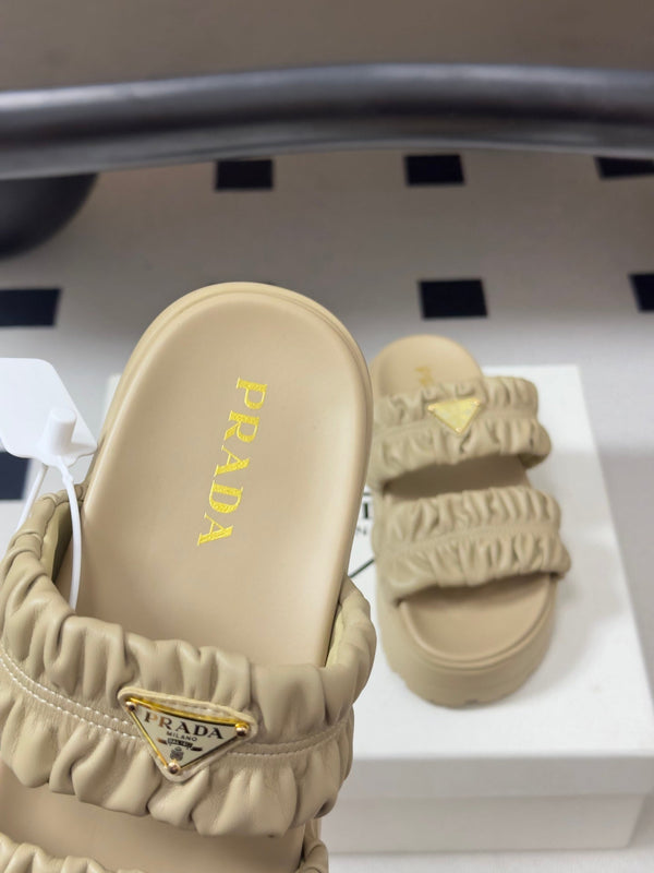 Pra 26s Flatform Slides Beige Matelassé Leather 834768