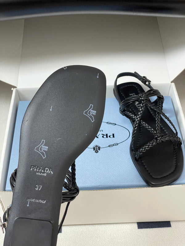 Pra Strappy Flat Sandals Black Sheepskin 834811