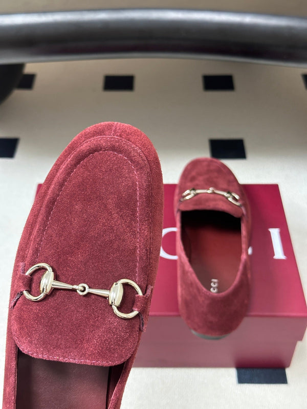 GG 26s Horsebit Loafers Flat Burgundy Suede 952561