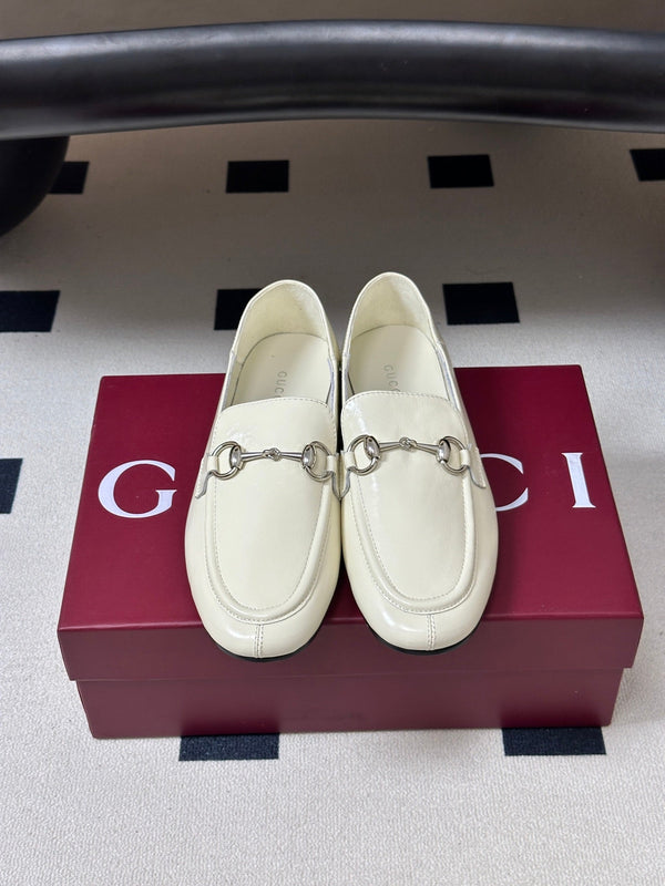 GG 26s Horsebit Loafers Flat White Glossy Leather 952567