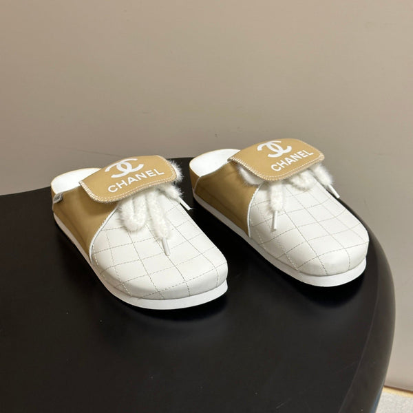 CC 26s Mules Beige White Quilted Leather Shearing 952552