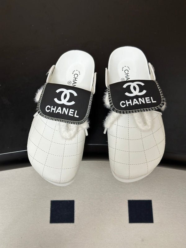 CC 26s Mules Black White Quilted Leather Shearing 952555