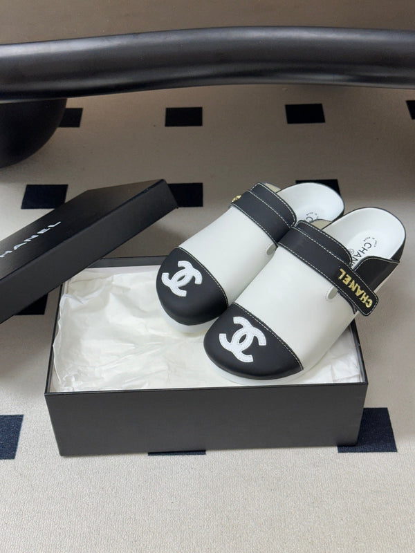 CC 26s Pool Slides Black White Lambskin 952559