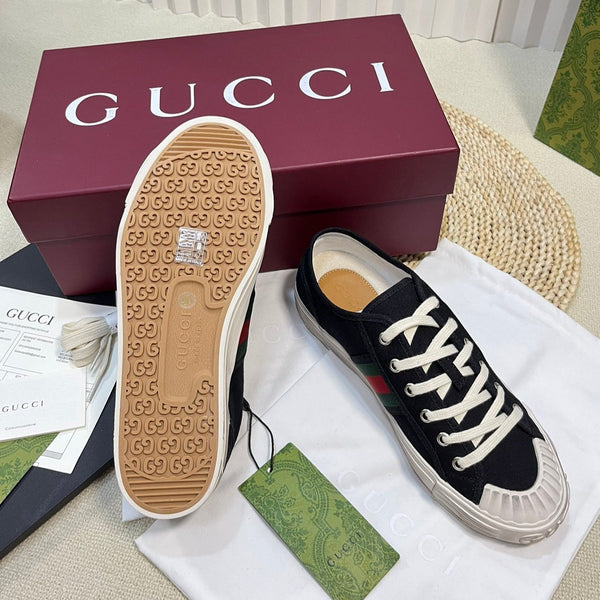 Sneaker con firma GG Ace nera