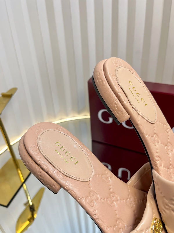 Sandali GC Double G Slide in pelle goffrata color carne 294632