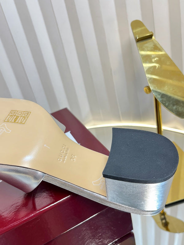 GC 25 Interlocking G Heeled Sandal Silver Patent Leather 294641