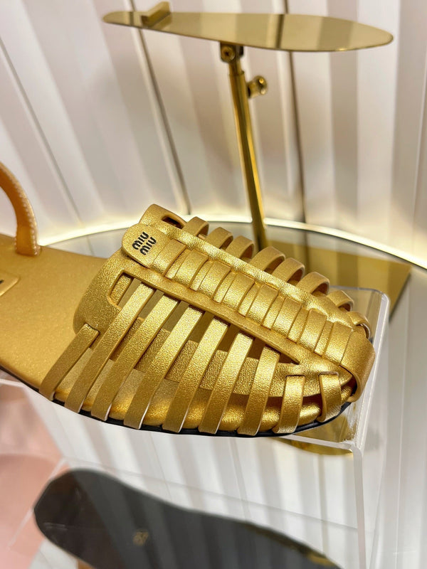 Miu 26s Slingback Sandals In Gold Calfskin