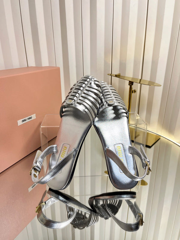 Miu 26s Slingback Sandals In Silver Calfskin