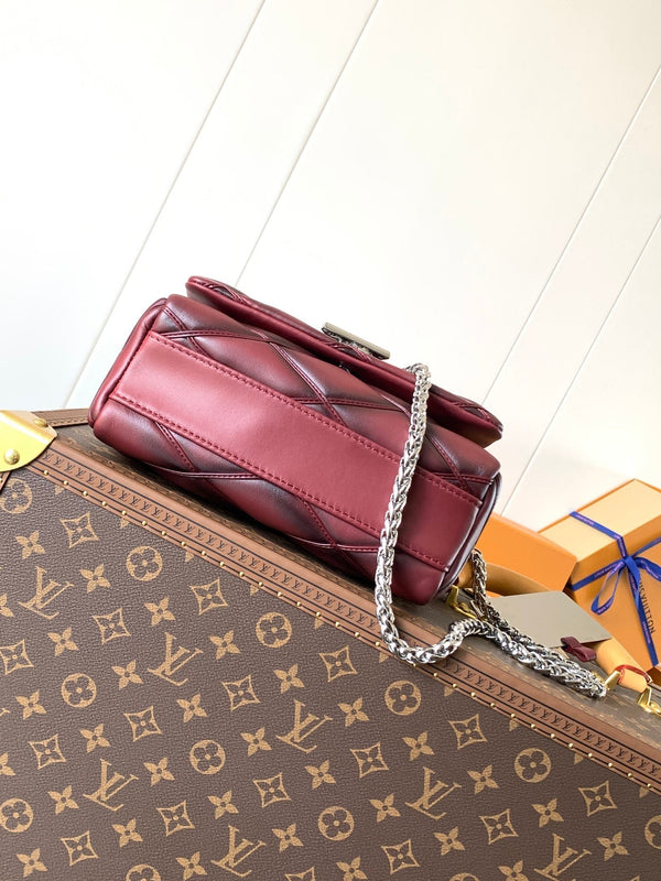 LV GO-14 MM 23cm Bordeaux Pelle di agnello Metallo HW