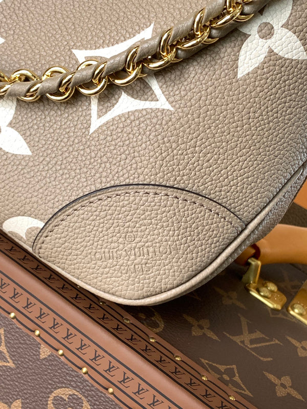 LV Boulogne PM 29cm Grigio Crema Pelle di vacchetta goffrata GHW