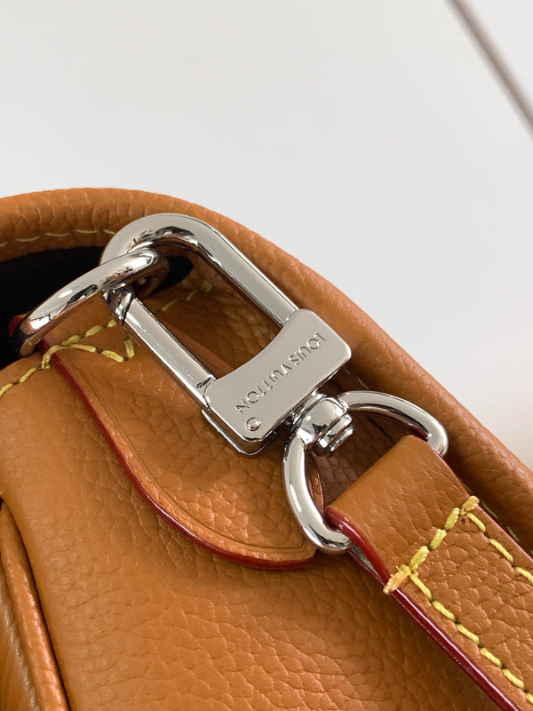 Borsa LV Buci 24,5 cm in pelle Epi marrone 241086