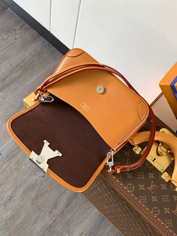 Borsa LV Buci 24,5 cm in pelle Epi marrone 241086