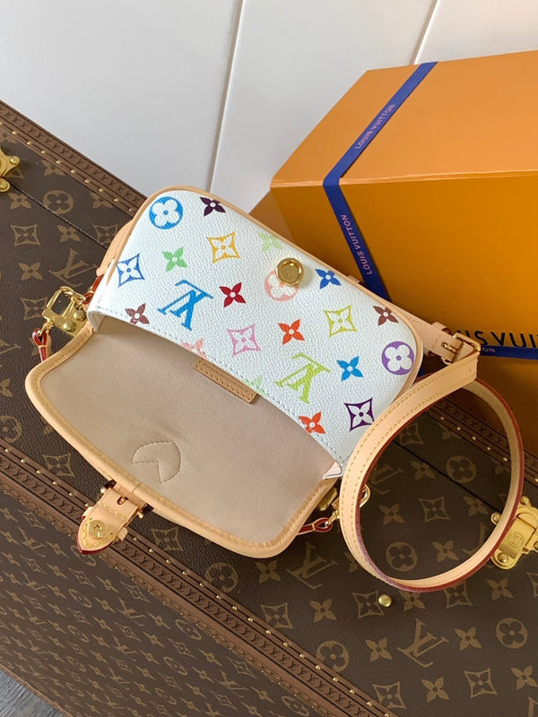 LV Nano Diane 19cm White Beige Monogram Canvas Cowhide