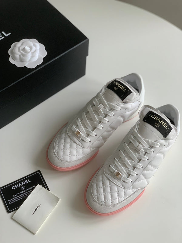 Sneaker CC in pelle di agnello bianca trapuntata 143550