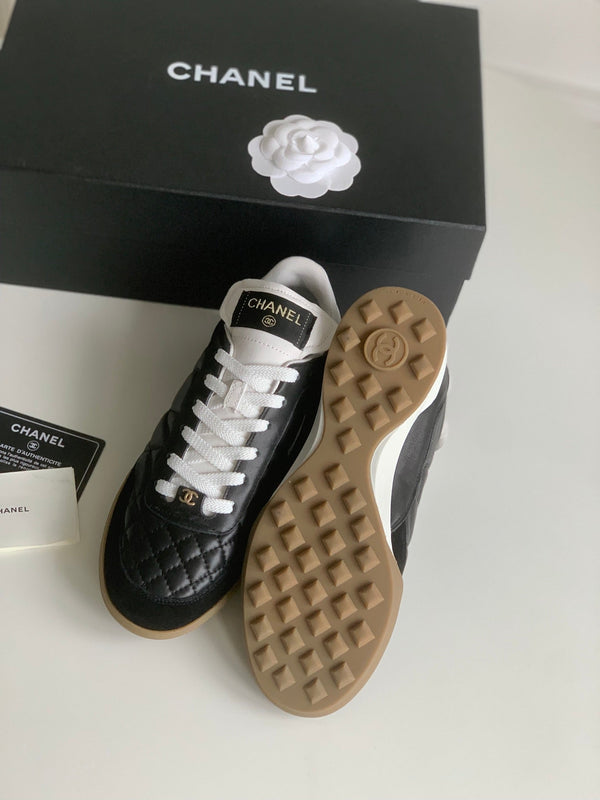 Sneaker CC in pelle di agnello nera trapuntata 143552