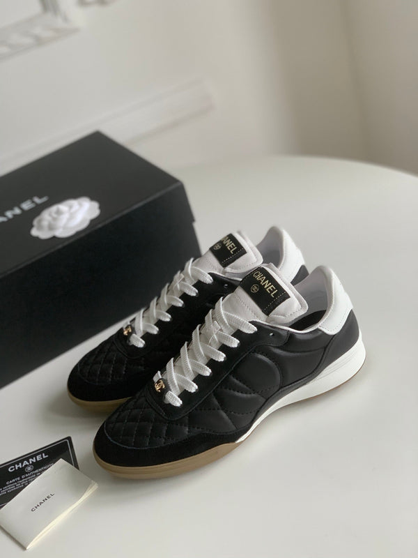 Sneaker CC in pelle di agnello nera trapuntata 143552