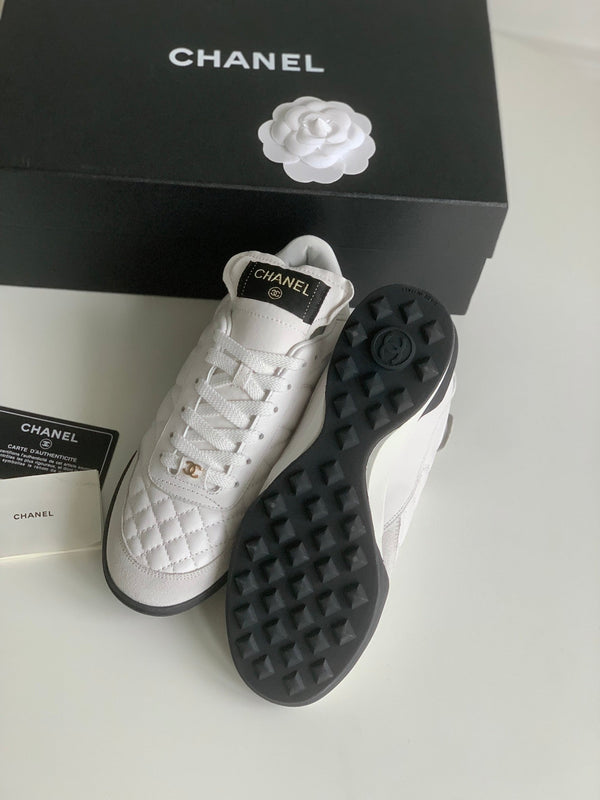 Sneaker CC in pelle di agnello bianca trapuntata 143556