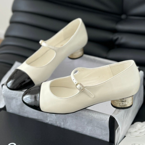 SCARPE CC MARY JANE IN PELLE DI AGNELLO NERA E BIANCA CON FERRAMENTA ORO
