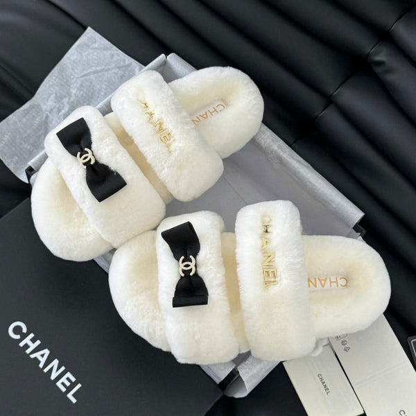 CC DAD SANDAL MULE IN PILE BIANCO CON FERRAMENTA ORO
