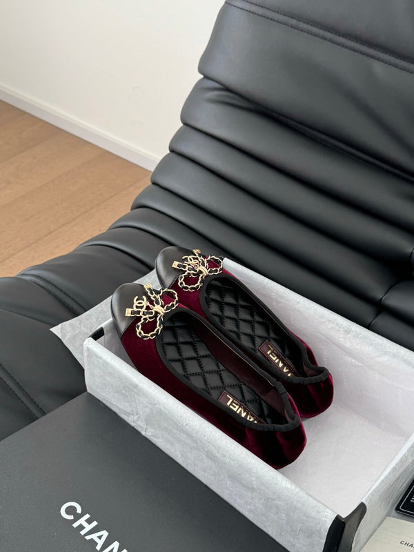CC Ballet Flats In Burgundy Velvet Fabric 143526