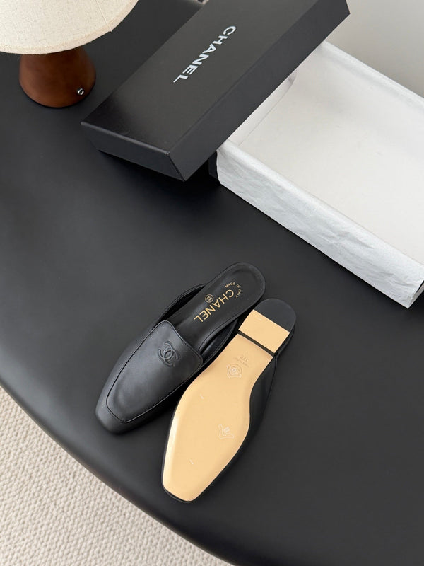 CC 26SS Loafers Mule Black Lambskin 670818