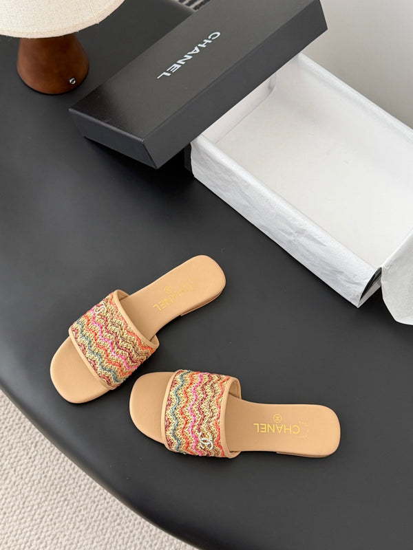 Mules CC 26SS Beige Cuir d'Agneau Tressé Multicolore 670821