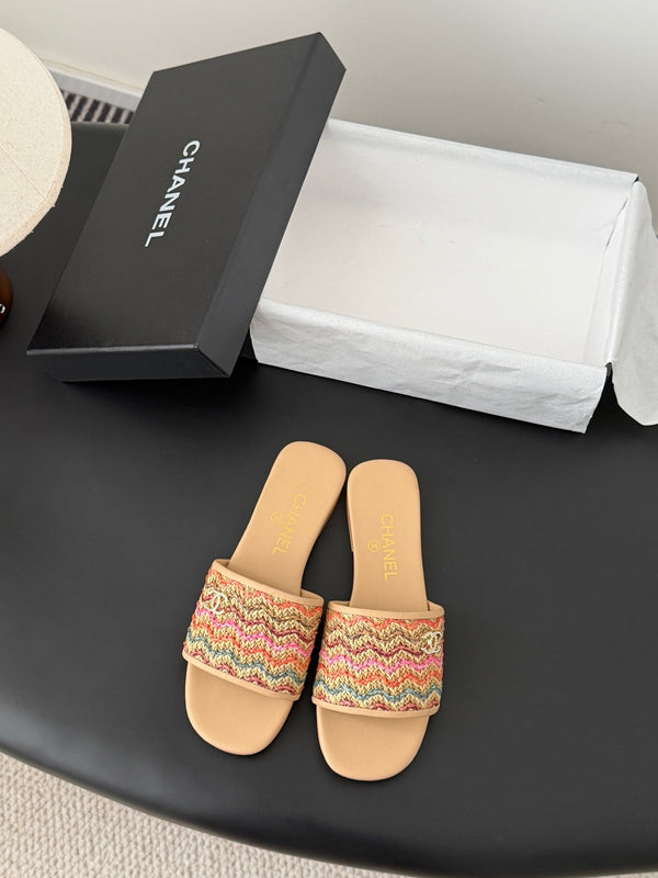 Mules CC 26SS Beige Cuir d'Agneau Tressé Multicolore 670821