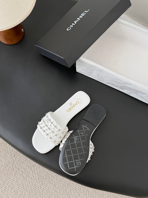 CC 26SS Chaussons Blanc Agneau Tressé 670628