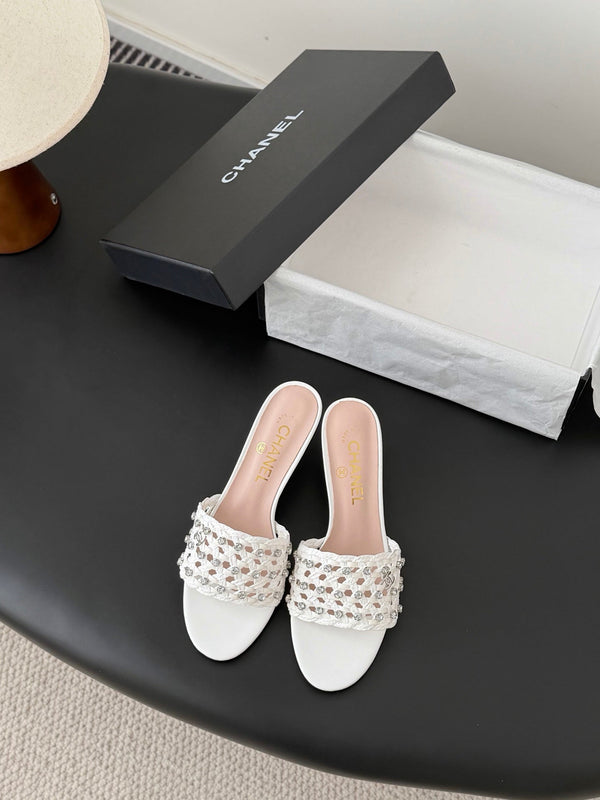 Sandales CC 26SS cuir d'agneau tressé blanc 670633