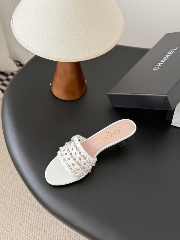 Sandales CC 26SS cuir d'agneau tressé blanc 670633