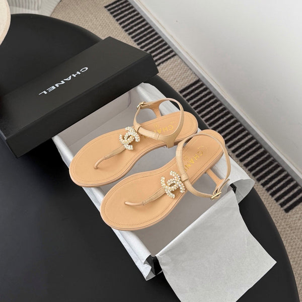 CC Sandales à Brides Beige Peau de Mouton 670386