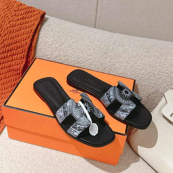 HM 3D Oran Sandals Black Calfskin 243961