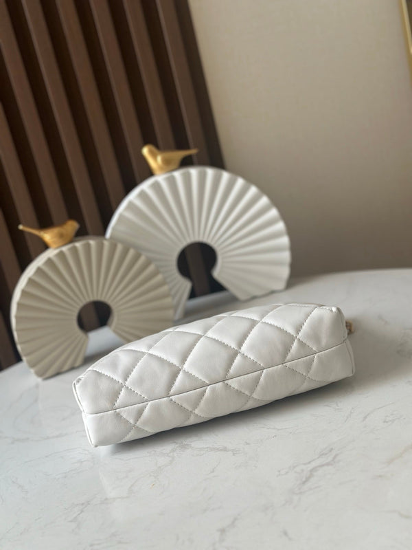 CC 26s Hobo Bag 26 In White Lambskin