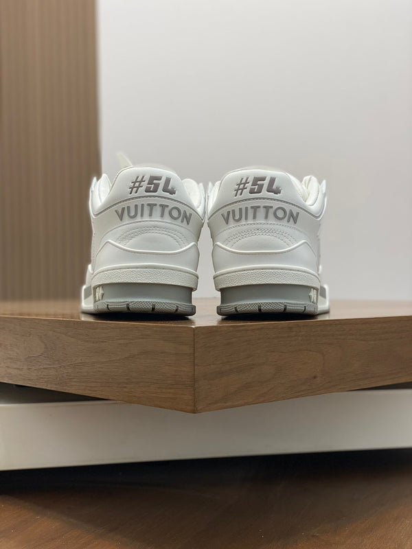 LV TRAINER  WHITE SNEAKER
