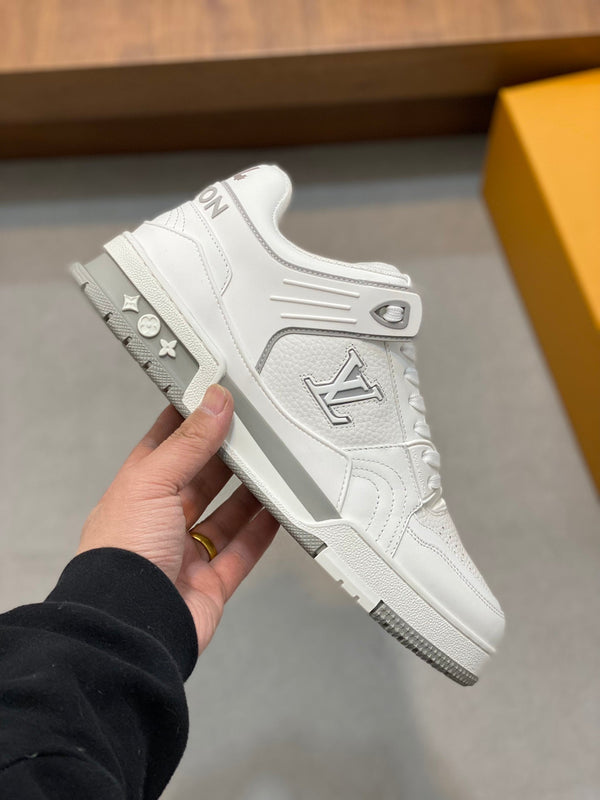 LV TRAINER  WHITE SNEAKER