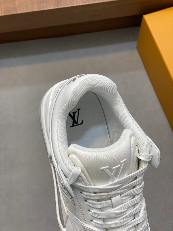 LV TRAINER  WHITE SNEAKER
