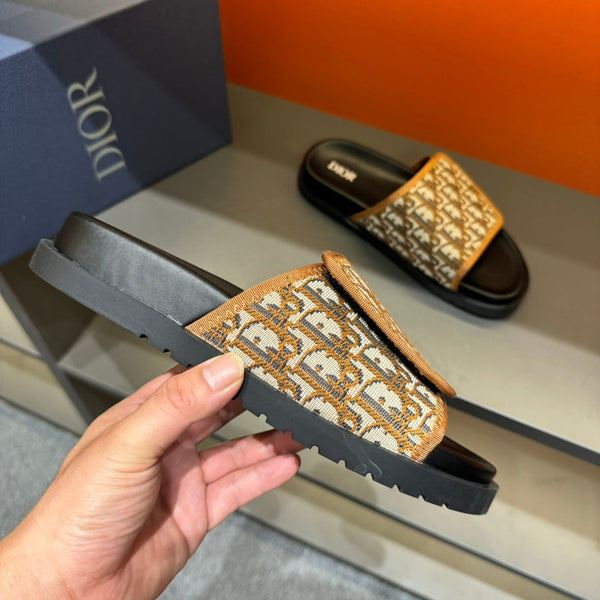 CD VELCRO STRAP SLIPPER AMBER JACQUARD